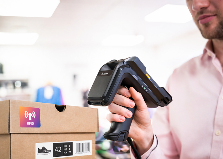 RFID Aufkleber mit Scanner